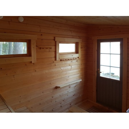 Sauna Pekka - Lauteet näkymä lauteilta ovelle päin